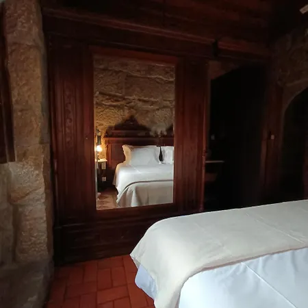 Gospodarstwo agroturystyczne Castelo De Portugraal Vilela (Porto)