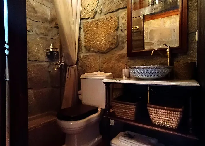 Castelo De Portugraal Alojamento de Turismo Rural Vilela (Porto)